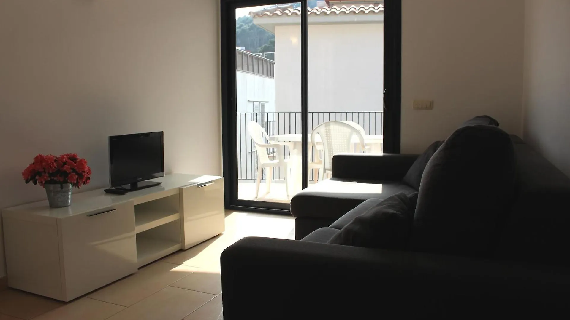 Can Nisso Tamariu Apartment